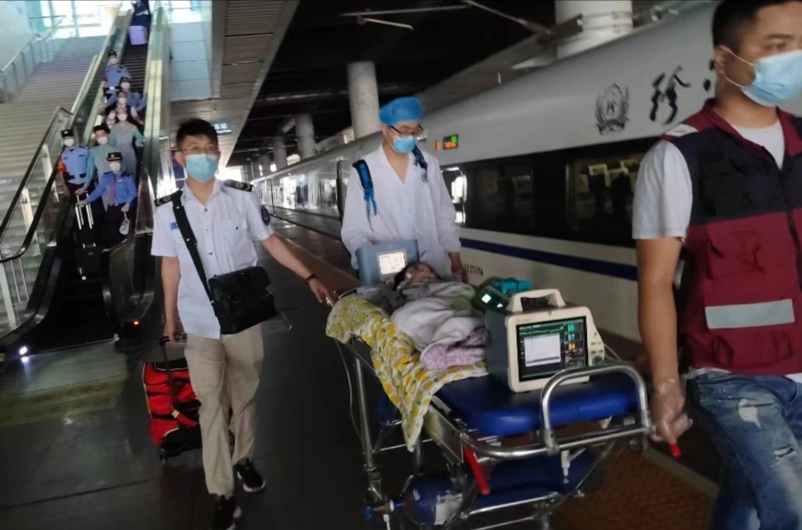 岚县高铁转运公司